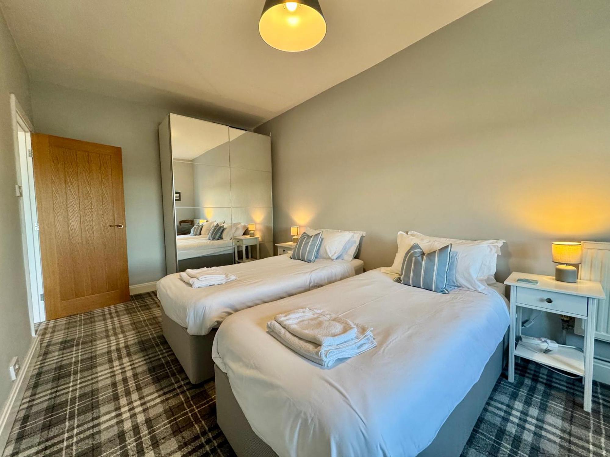 Lagoon View - Sea View- Pet Friendly - 2 Bed Apt - En-Suite Тріарддур Екстер'єр фото