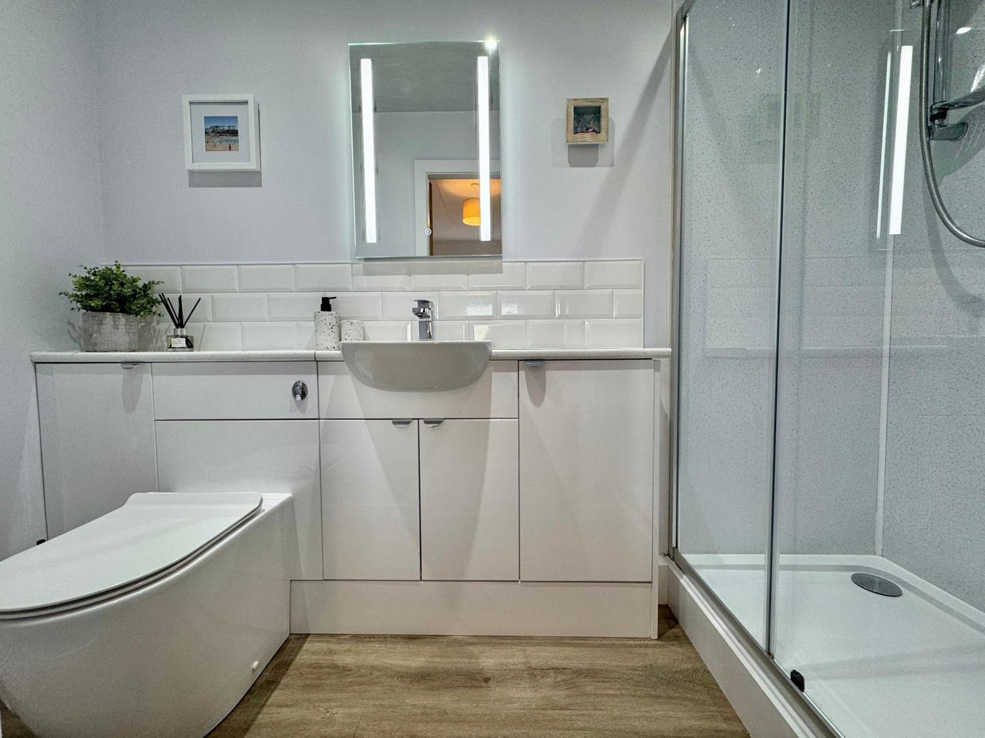 Lagoon View - Sea View- Pet Friendly - 2 Bed Apt - En-Suite Тріарддур Екстер'єр фото