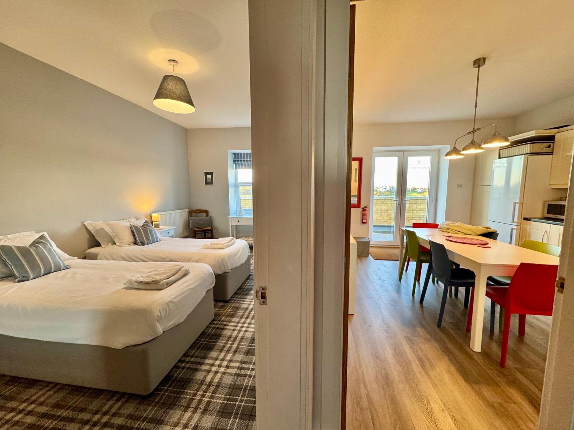 Lagoon View - Sea View- Pet Friendly - 2 Bed Apt - En-Suite Тріарддур Екстер'єр фото